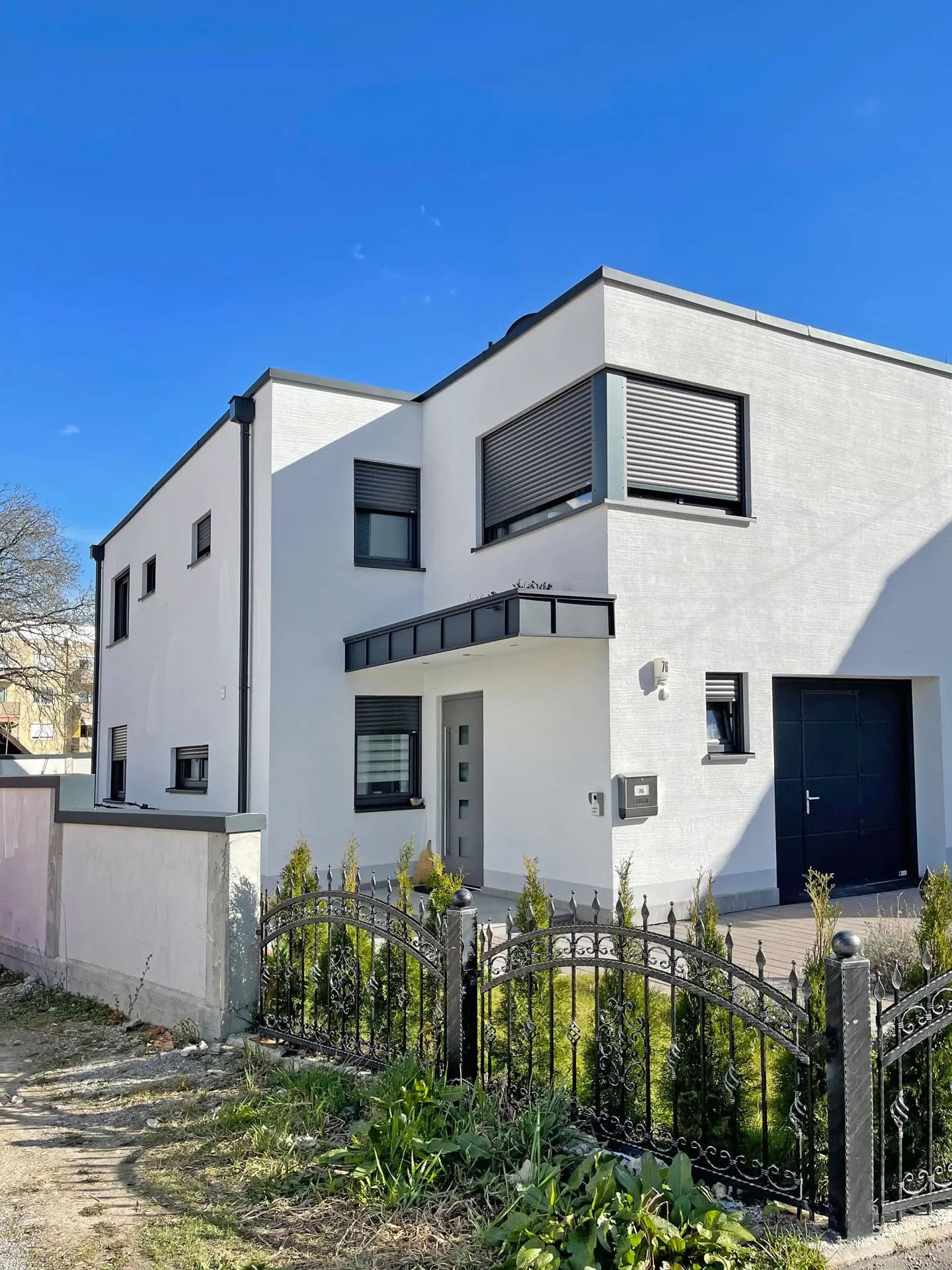 Einfamilienhaus in Augsburg mit schöner Aluminiumhaustür